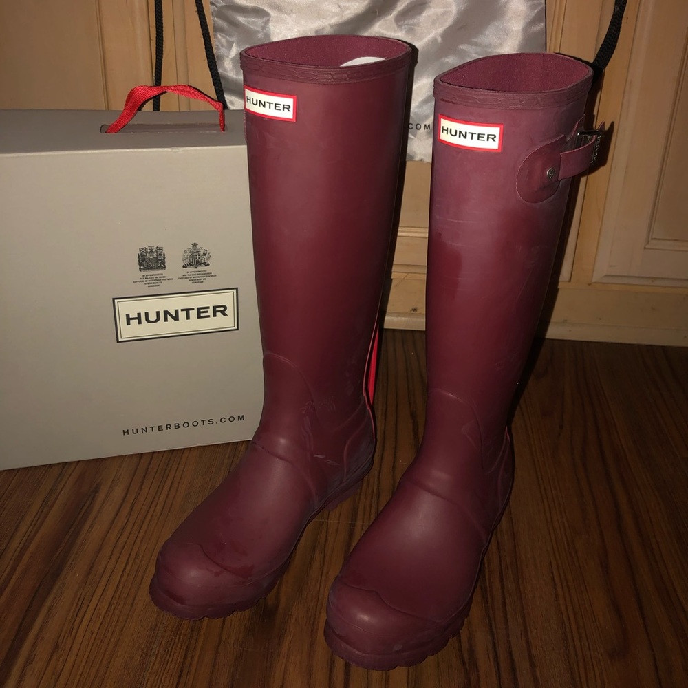 Hunter Original Tall Rainboot : Berry